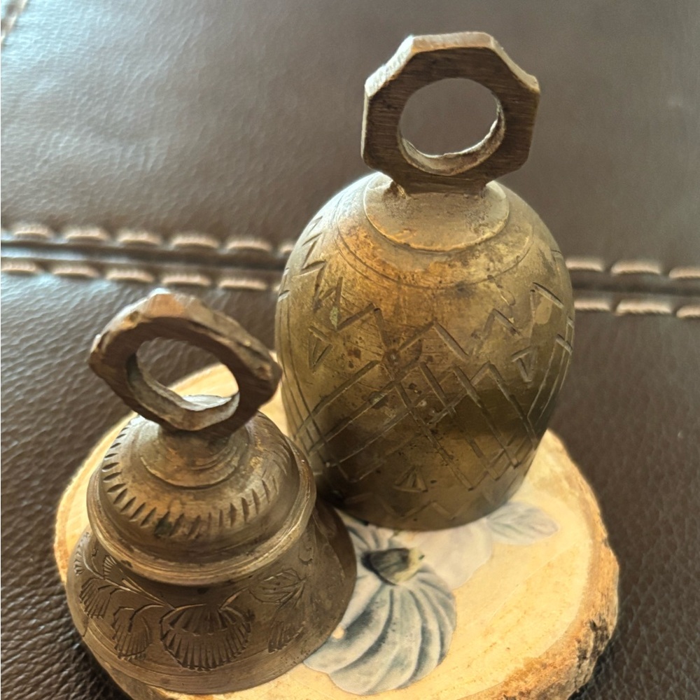 Vintage Antique Brass Decorative Bells made in India - Picture 4 of 11